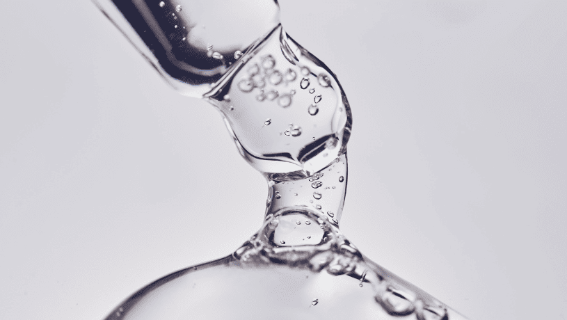 Acido ialuronico: capelli perfetti con un alleato naturale
