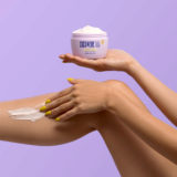 Coco & Eve Glow Figure Whipped Body Cream Tropical Mango 212ml - crema corporal hidratante