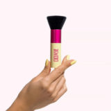 Coco & Eve Sunny Honey Delux Vegan Kabuki Brush - brocha aplicadora autobronceador